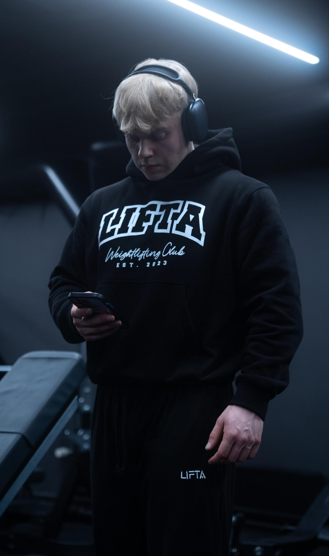 Club Pullover Hoodie - Pure Black
