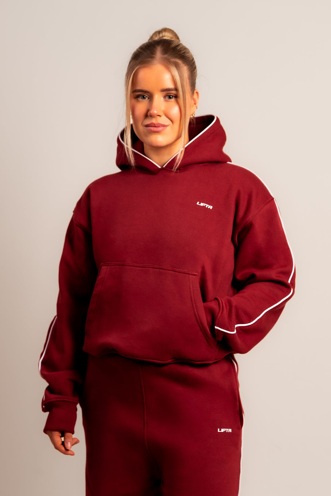 Axis Pullover Huppari - Burgundy