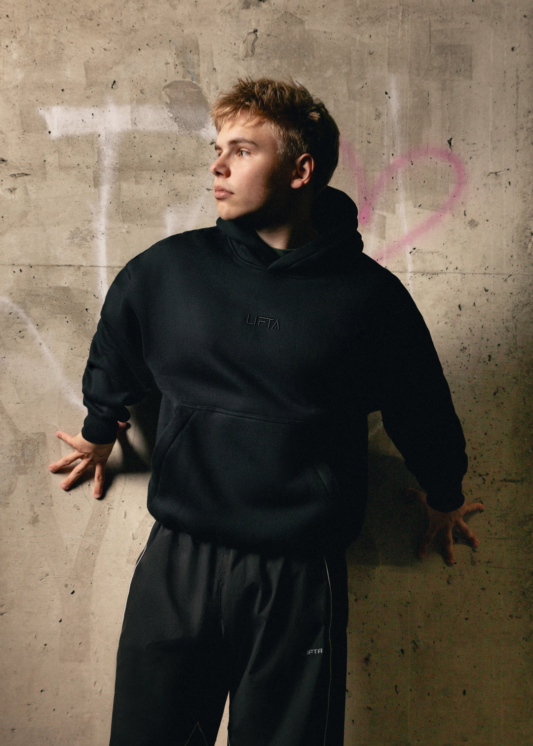 Core Pullover Hoodie - Jet Black
